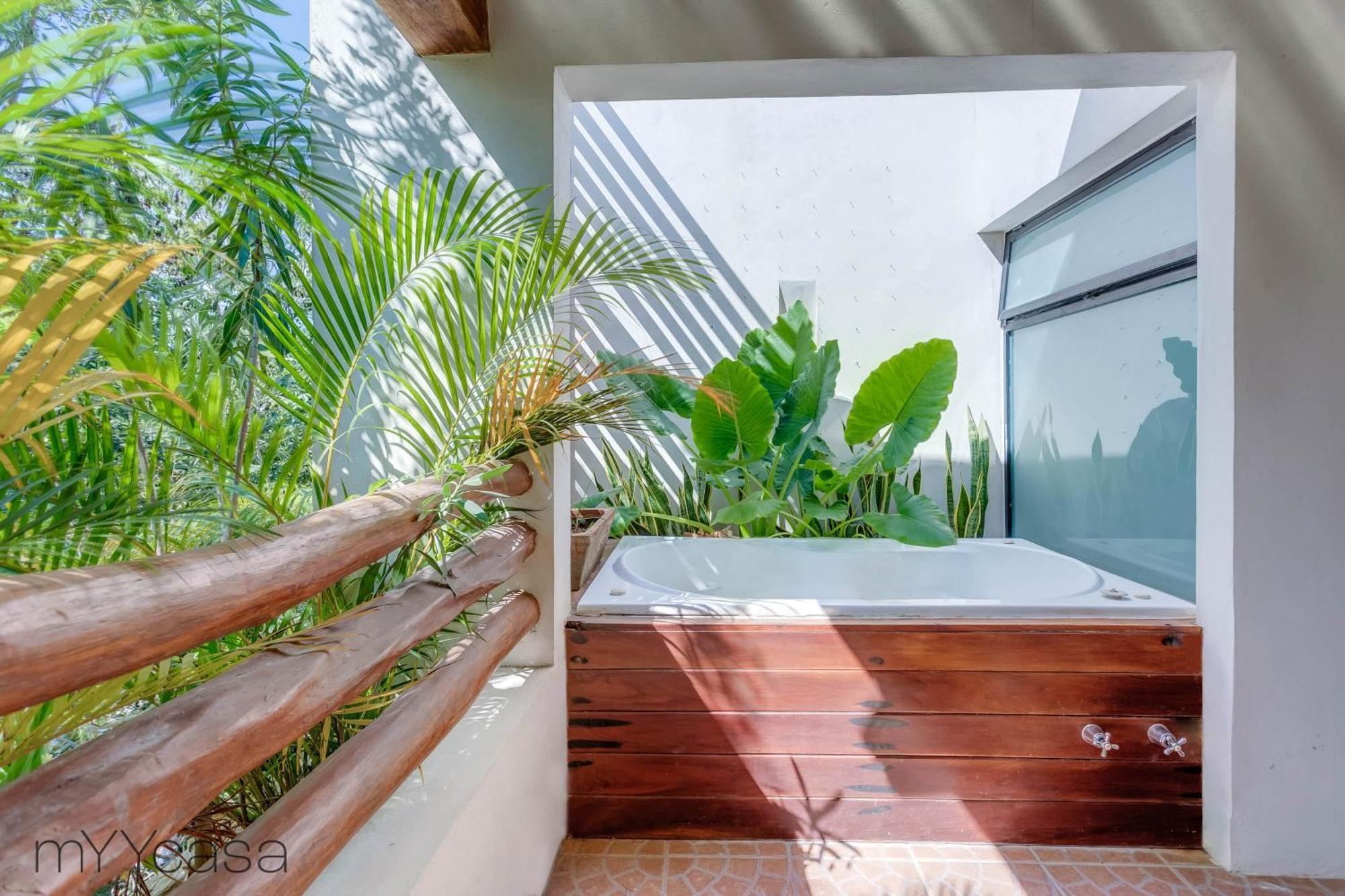 Beautiful With Private Jacuzzi In Aldea Zama Ferienhaus